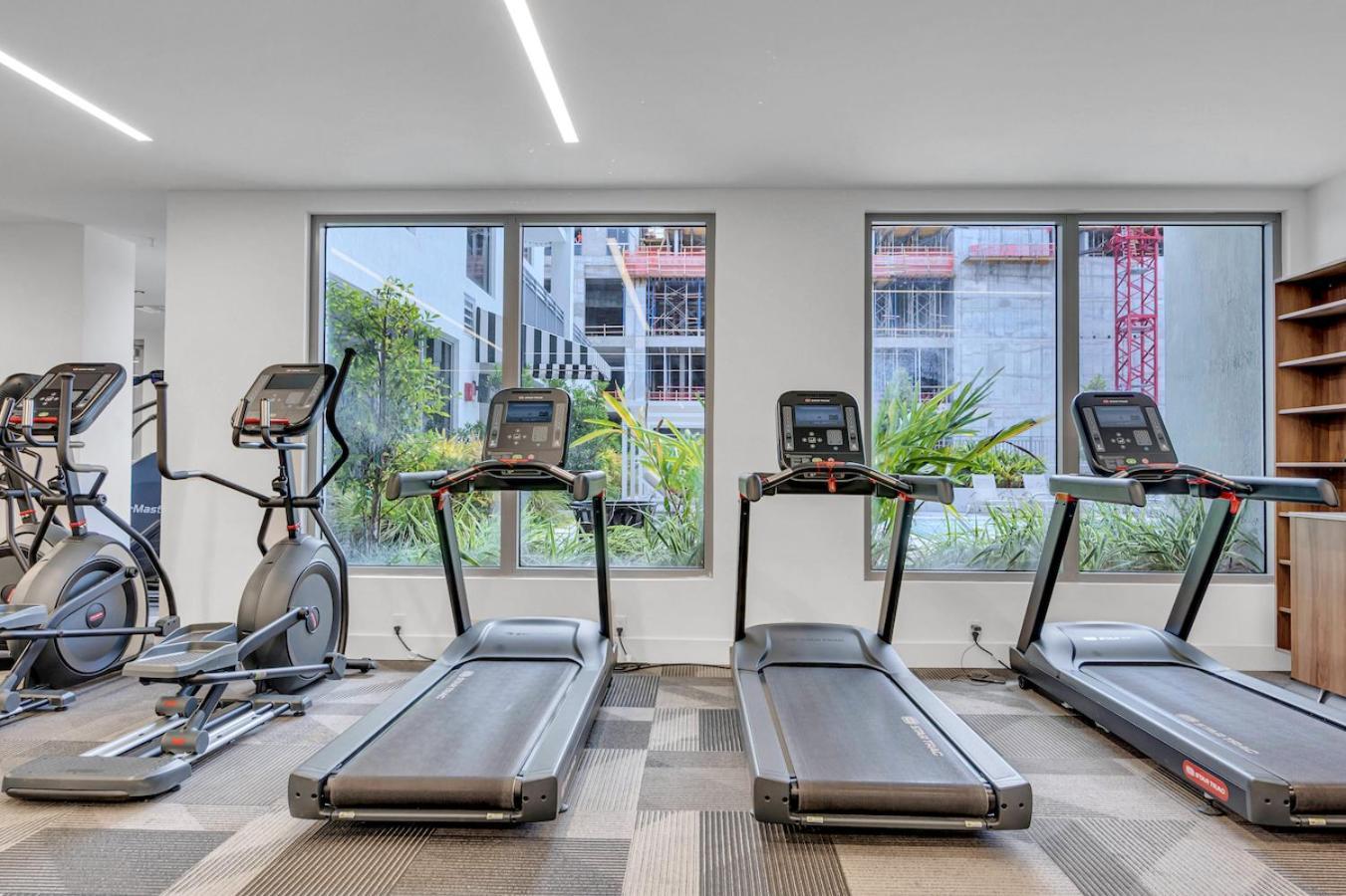 Апартаменты Modern Unit In Downtown Miami With Free Parking Экстерьер фото